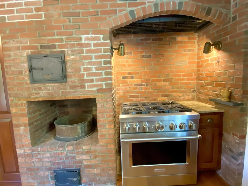 199 Main Street Belfast ME 04915