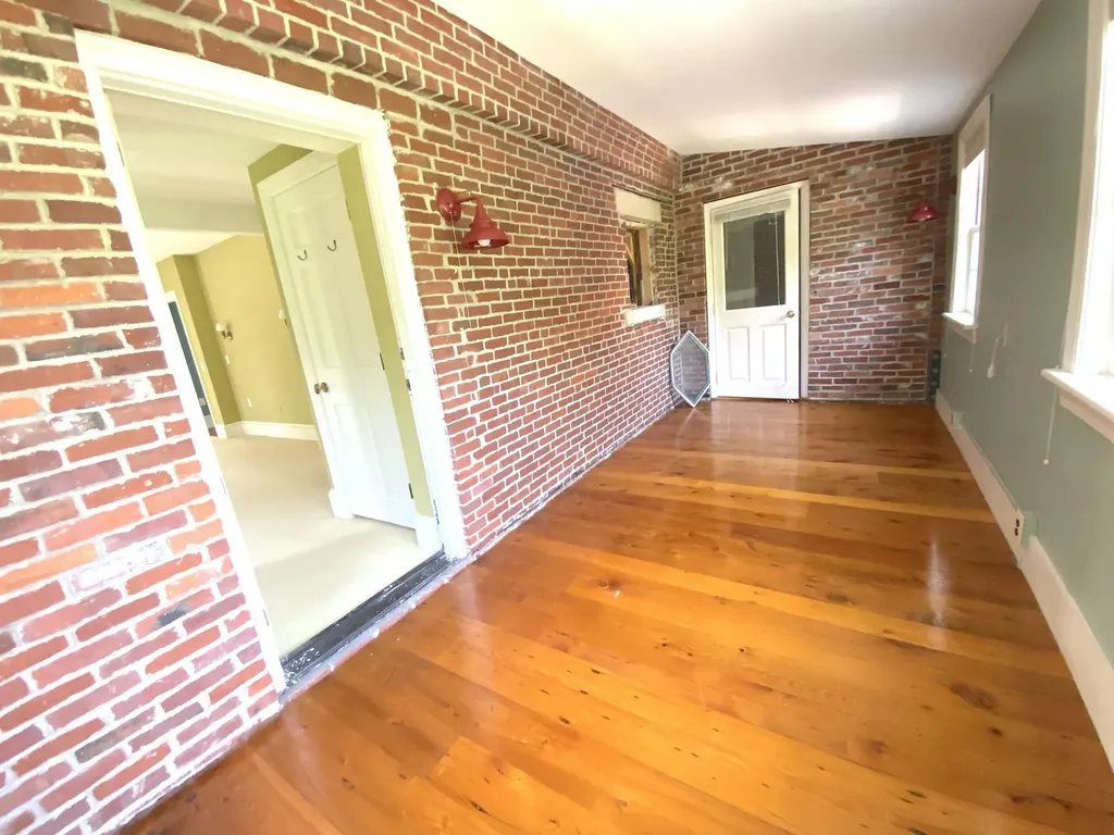 199 Main Street Belfast ME 04915