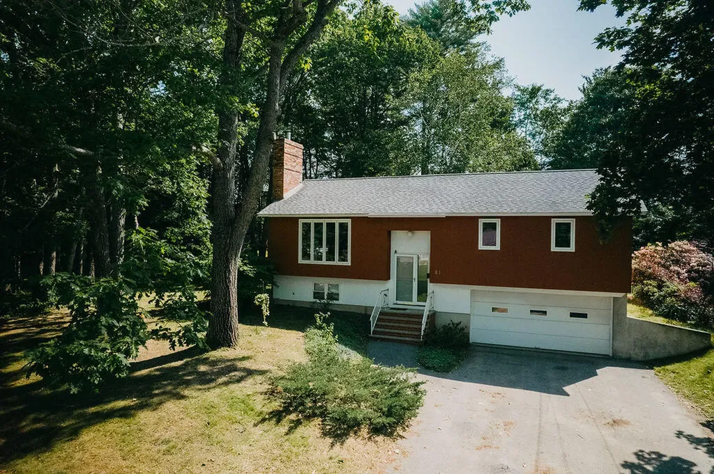 41 Curtis Lane Milford ME 04461