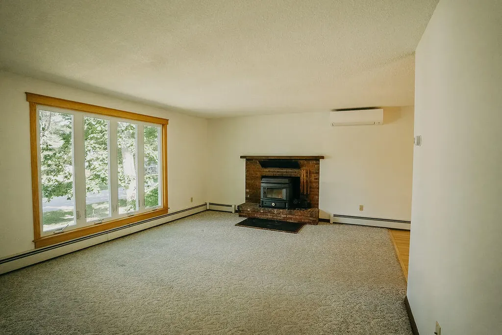 41 Curtis Lane Milford ME 04461
