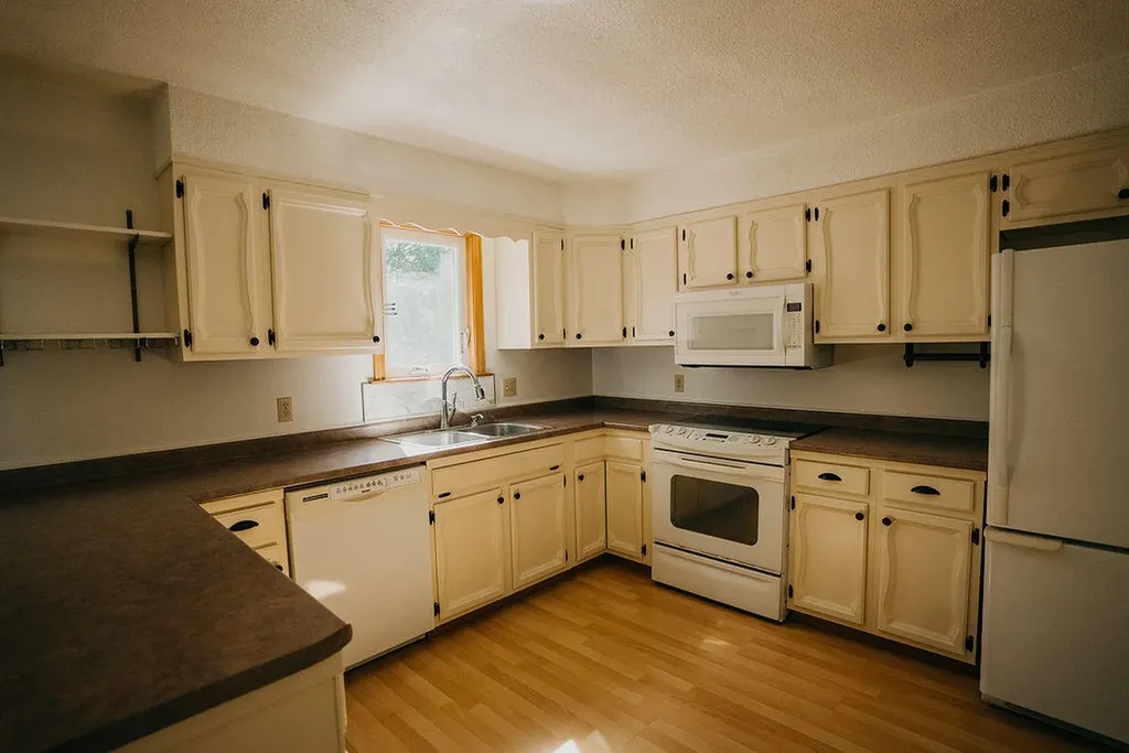 41 Curtis Lane Milford ME 04461