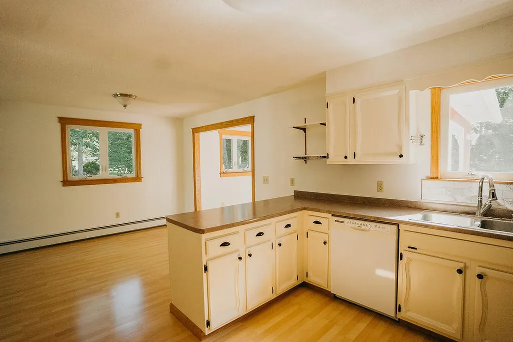 41 Curtis Lane Milford ME 04461