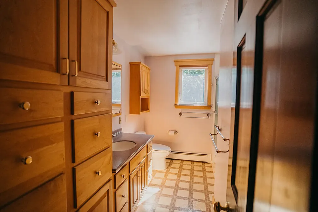 41 Curtis Lane Milford ME 04461