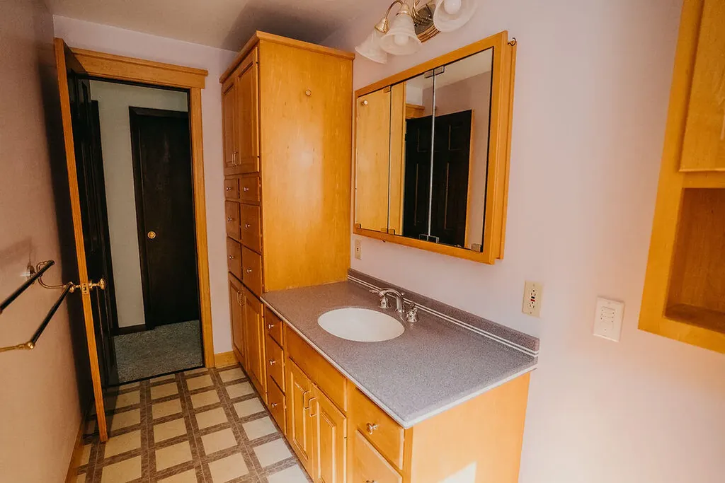 41 Curtis Lane Milford ME 04461