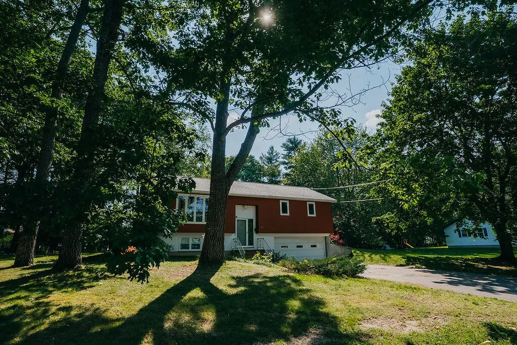 41 Curtis Lane Milford ME 04461