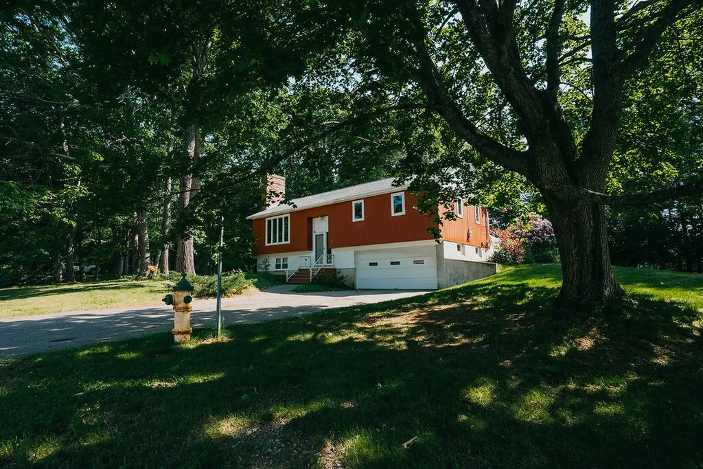 41 Curtis Lane Milford ME 04461