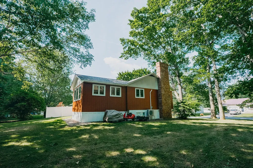 41 Curtis Lane Milford ME 04461