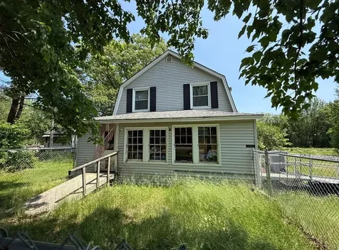 1067 Pushaw Road Glenburn ME 04401