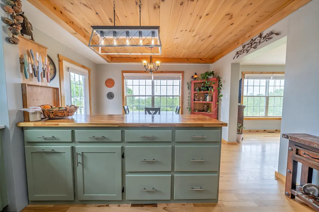 148 Pound Hill Road Northport ME 04849