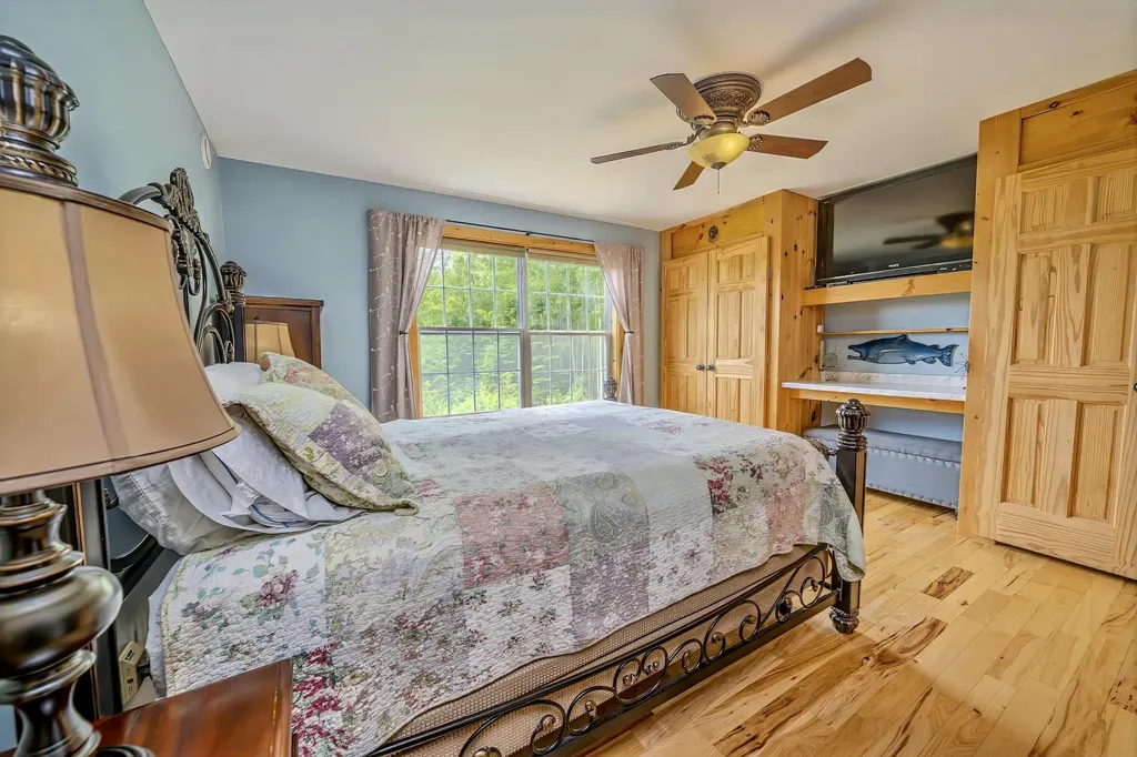 148 Pound Hill Road Northport ME 04849