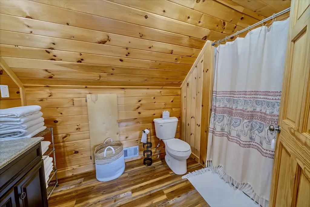 148 Pound Hill Road Northport ME 04849