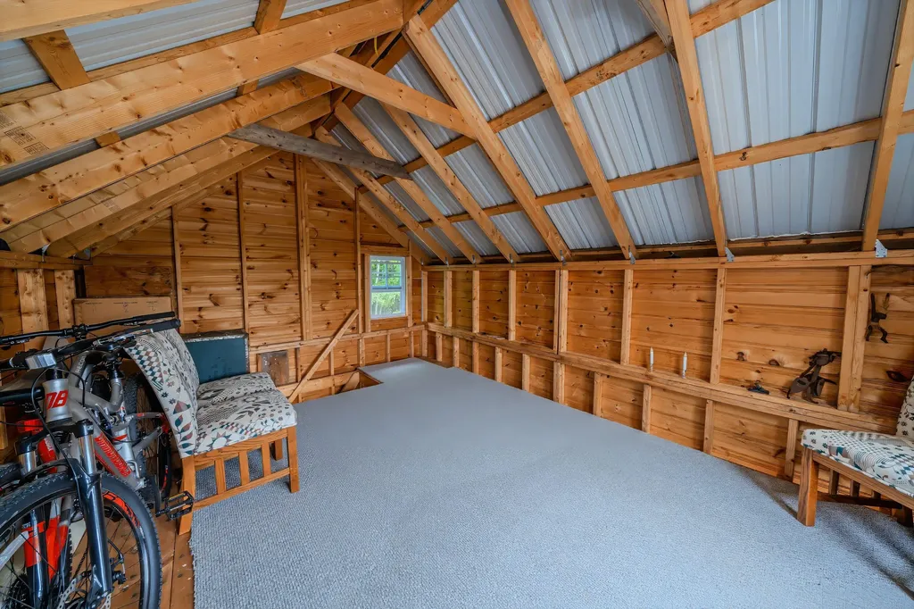 148 Pound Hill Road Northport ME 04849