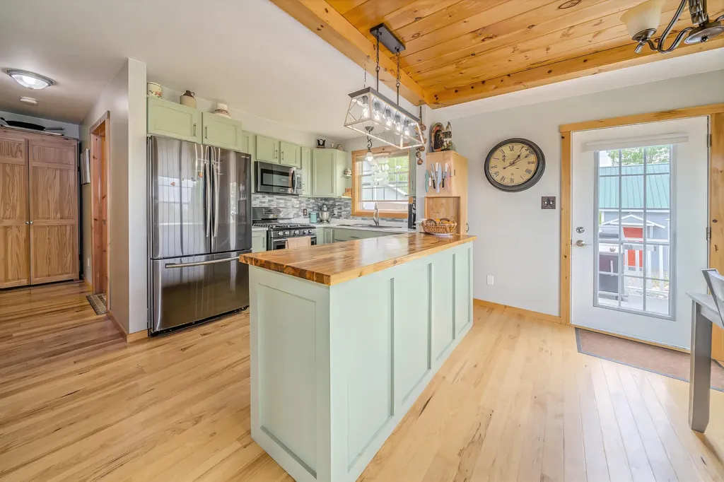 148 Pound Hill Road Northport ME 04849