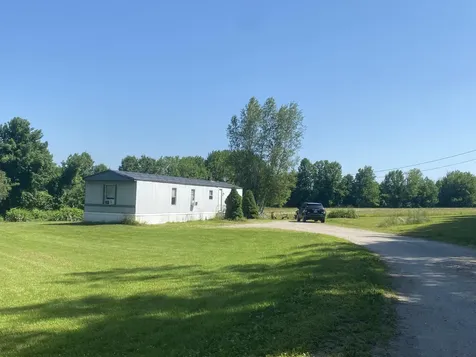 16 Mockingbird Drive Waterford ME 04088