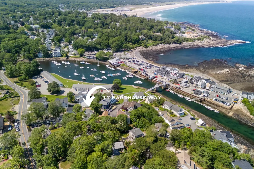 11 Farmhouse Way Ogunquit ME 03907