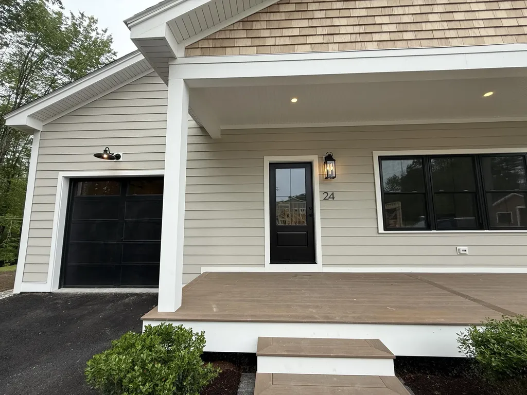 24 Daybreak Windham ME 04062