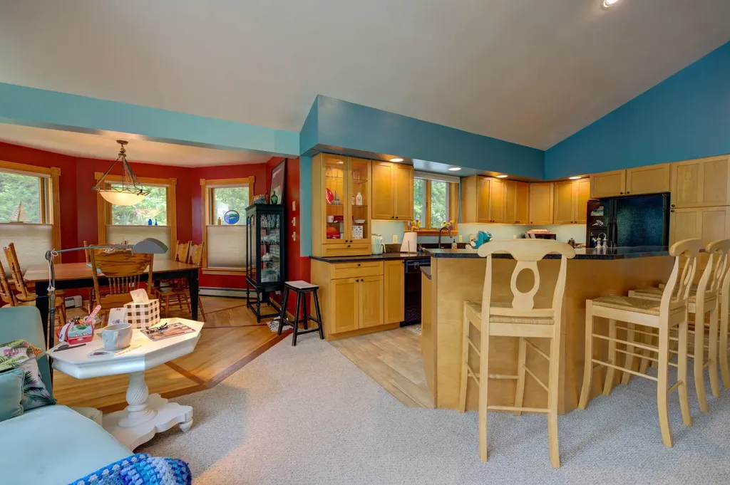 147 Spring Valley Road Raymond ME 04071