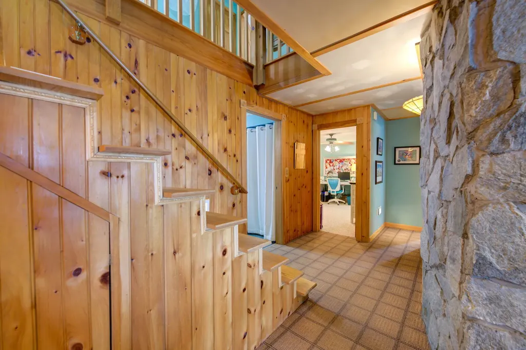 147 Spring Valley Road Raymond ME 04071