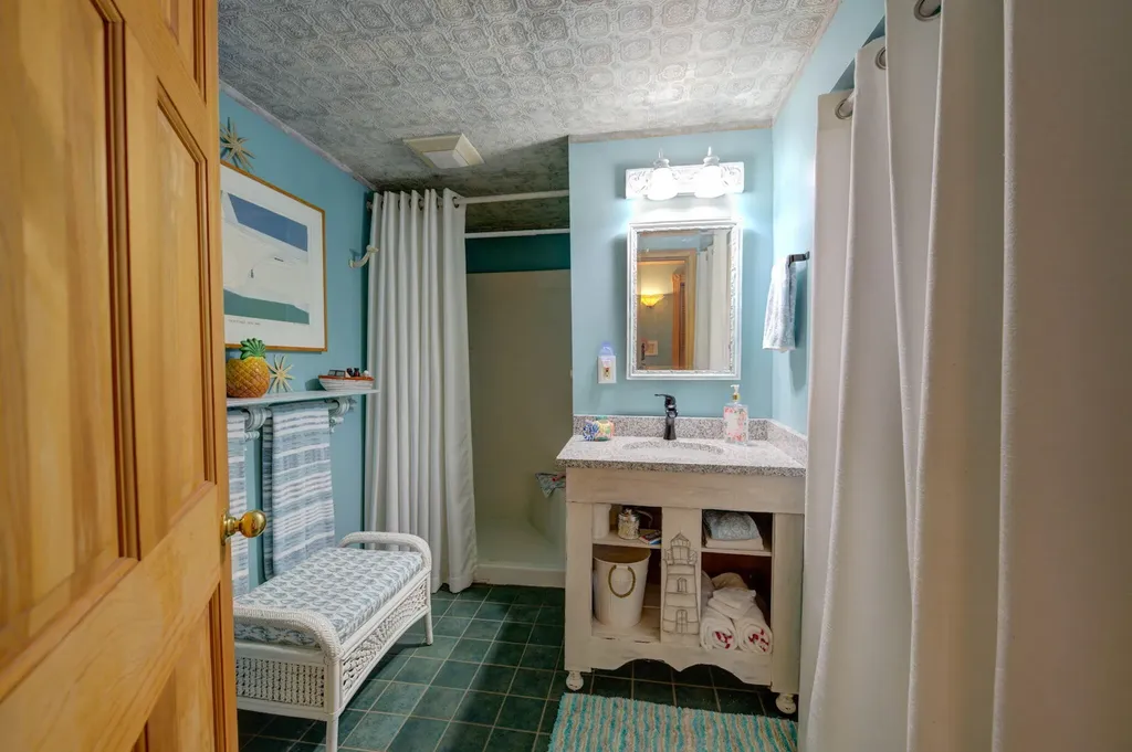 147 Spring Valley Road Raymond ME 04071