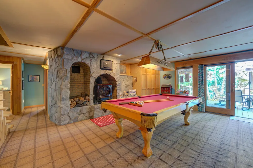 147 Spring Valley Road Raymond ME 04071