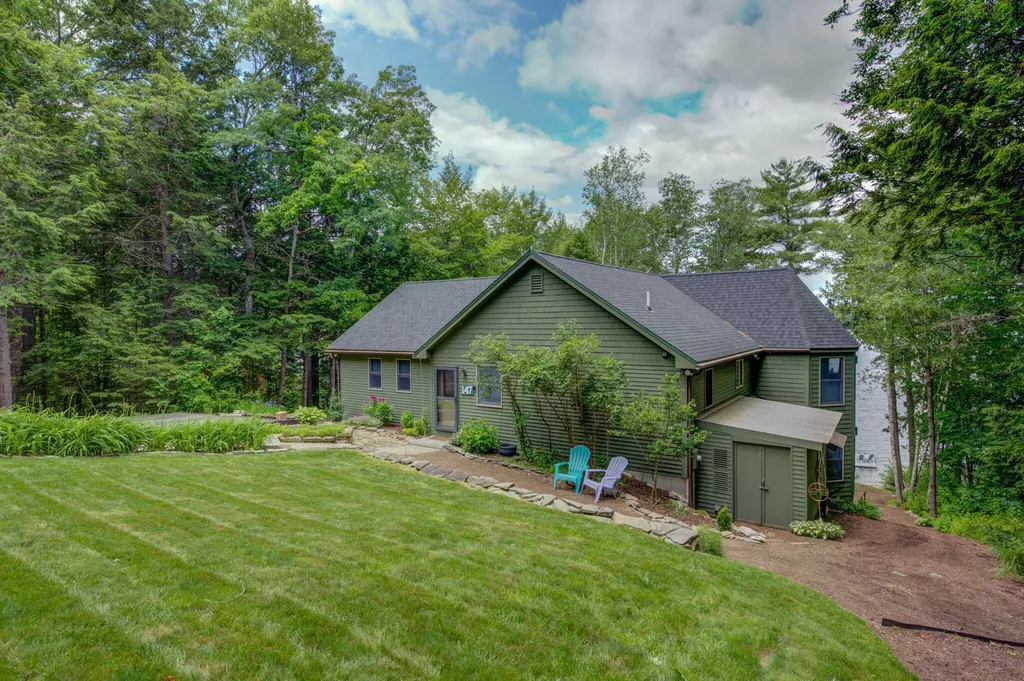 147 Spring Valley Road Raymond ME 04071