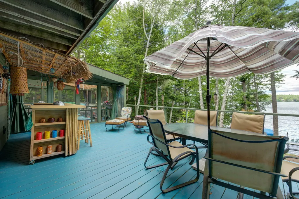 147 Spring Valley Road Raymond ME 04071