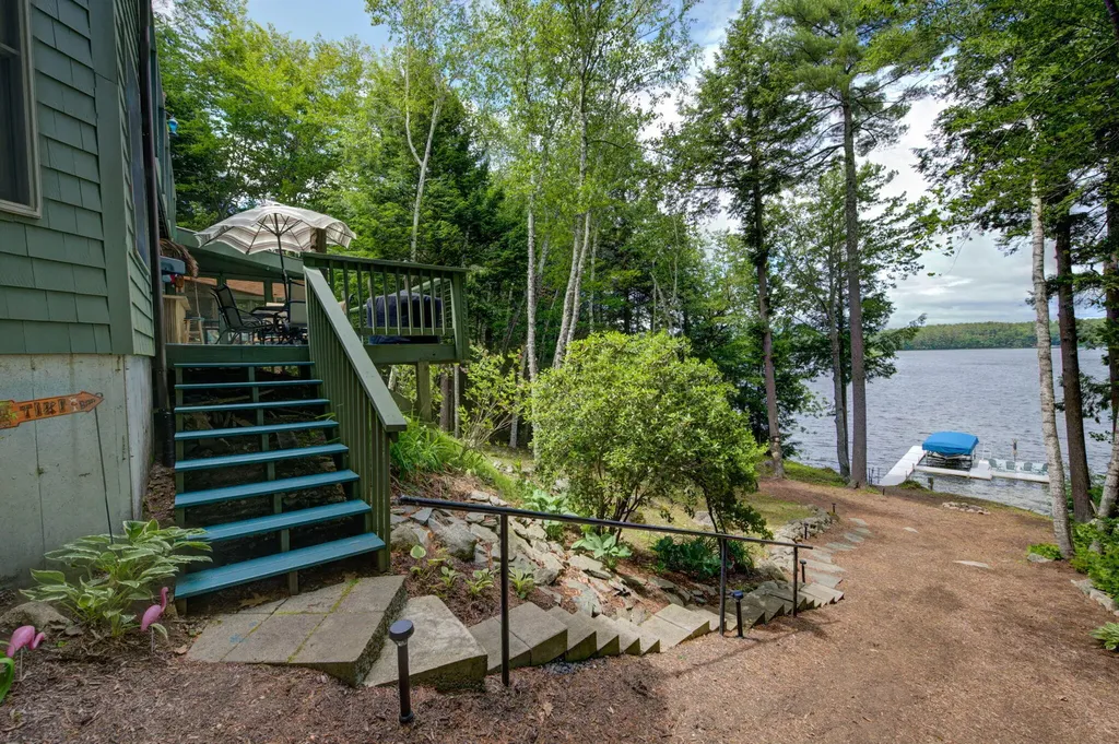 147 Spring Valley Road Raymond ME 04071
