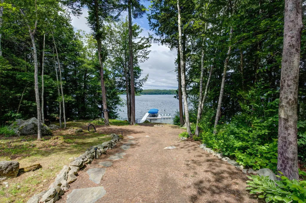 147 Spring Valley Road Raymond ME 04071