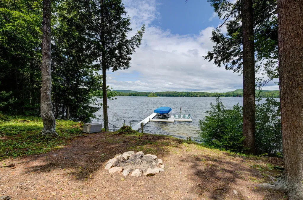 147 Spring Valley Road Raymond ME 04071