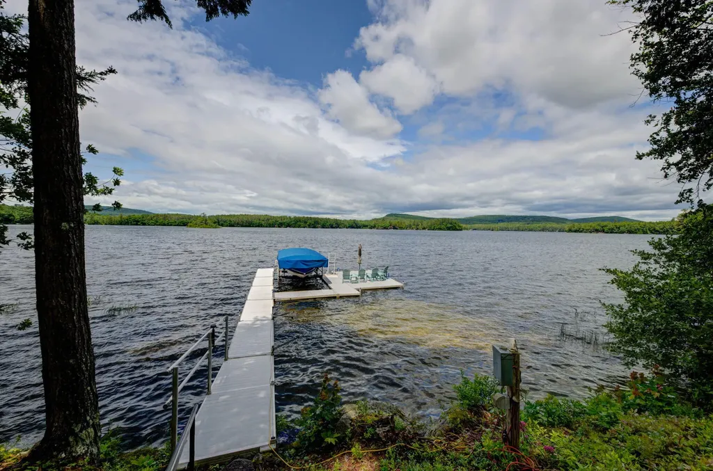 147 Spring Valley Road Raymond ME 04071