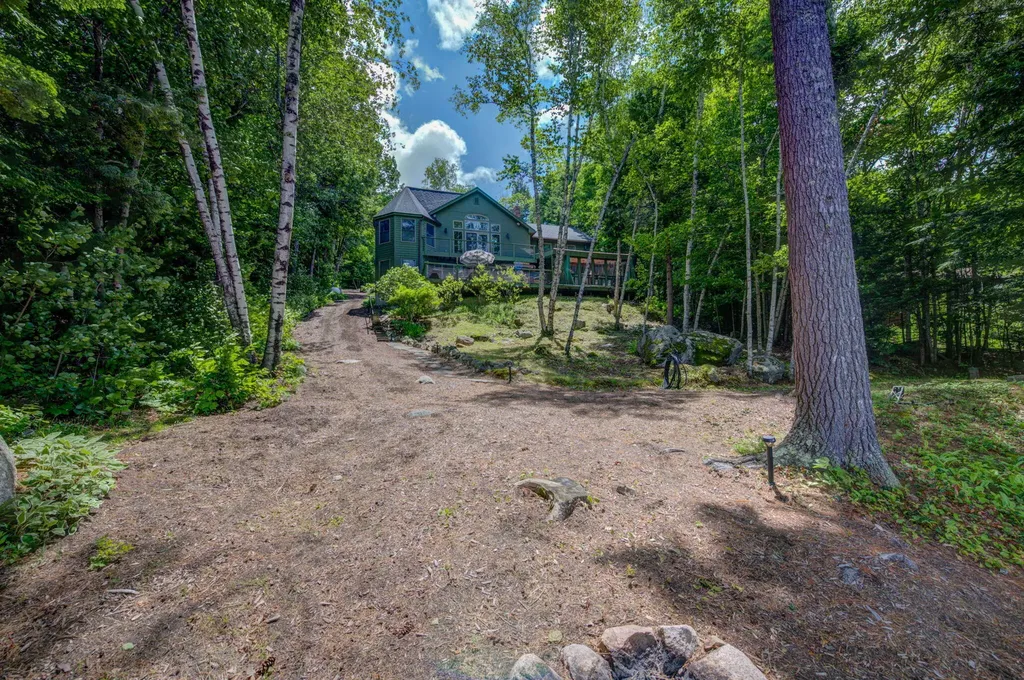 147 Spring Valley Road Raymond ME 04071