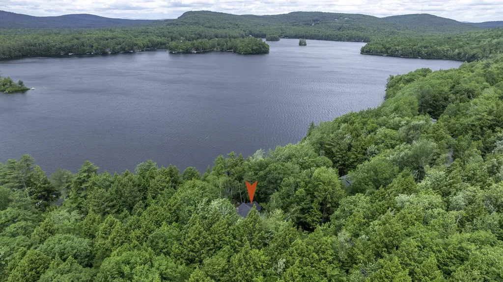 147 Spring Valley Road Raymond ME 04071