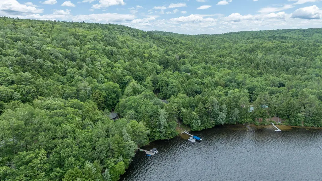 147 Spring Valley Road Raymond ME 04071