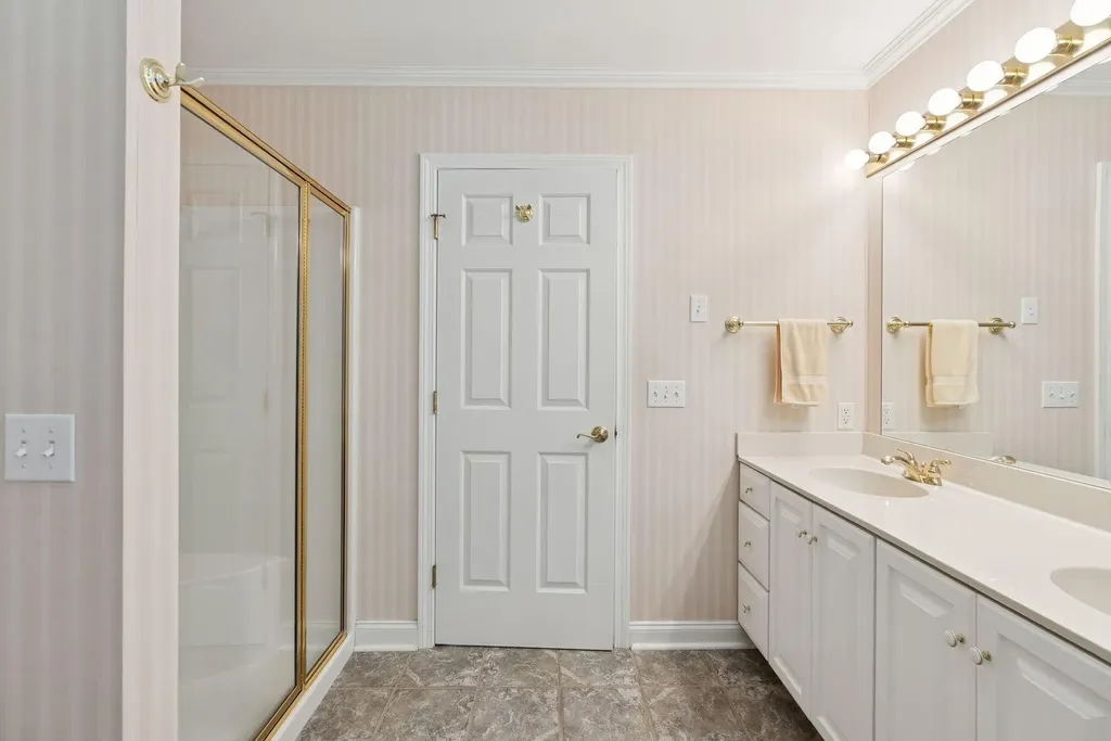 61 Crestview Lane Brunswick ME 04011