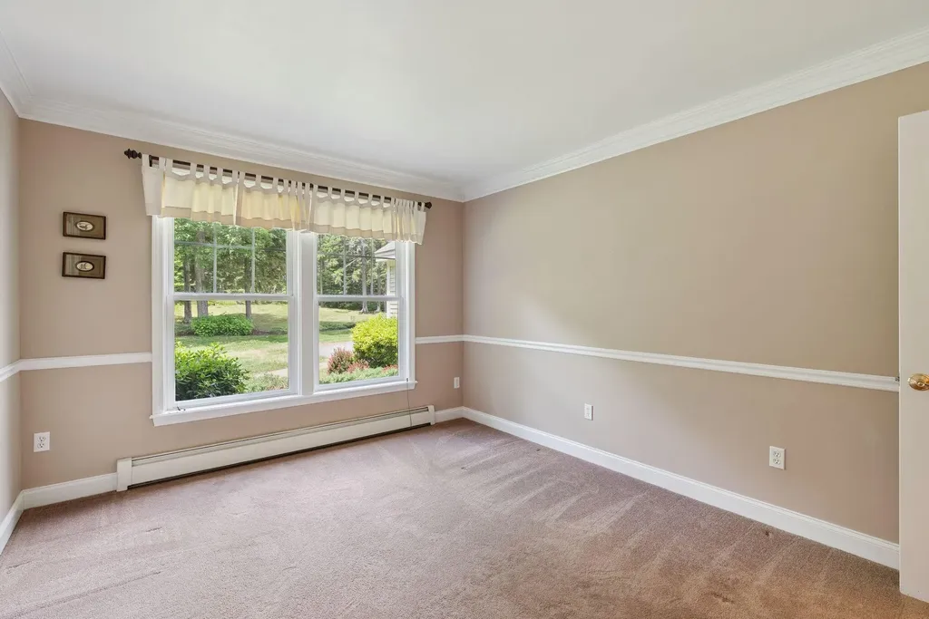 61 Crestview Lane Brunswick ME 04011