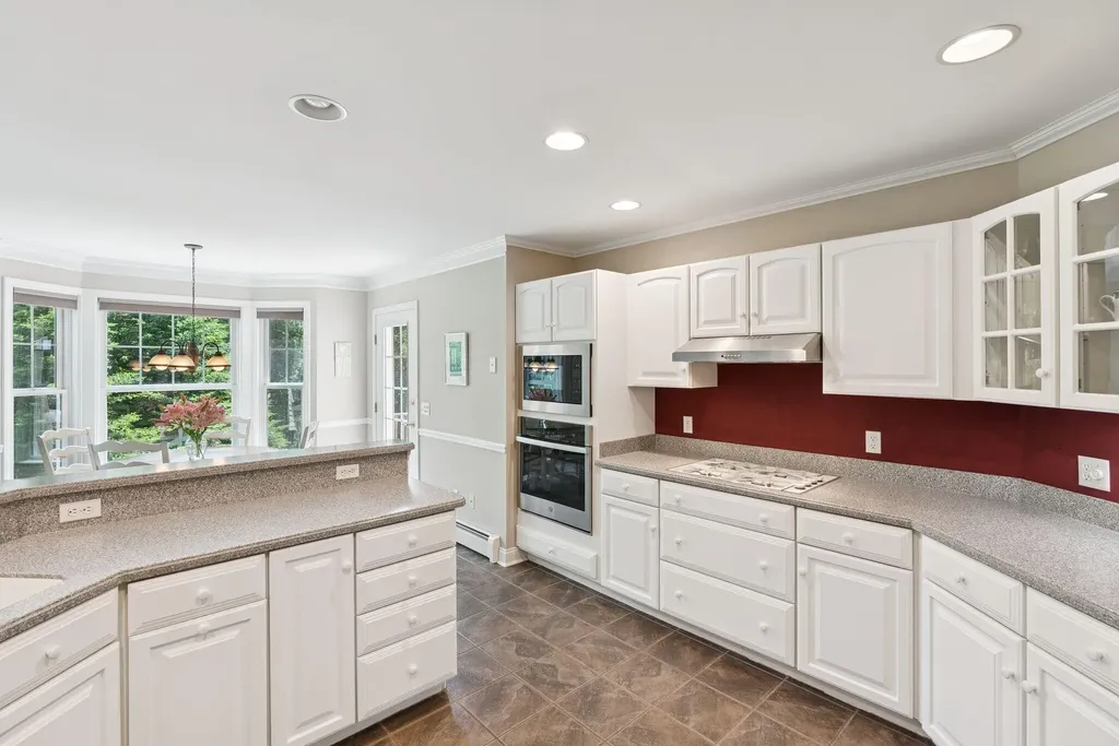 61 Crestview Lane Brunswick ME 04011