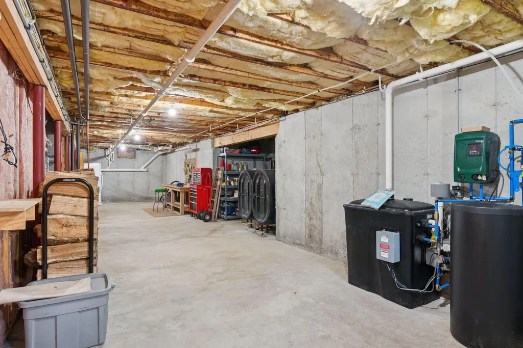61 Crestview Lane Brunswick ME 04011