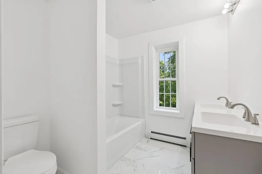 1097 Washington Street Bath ME 04530