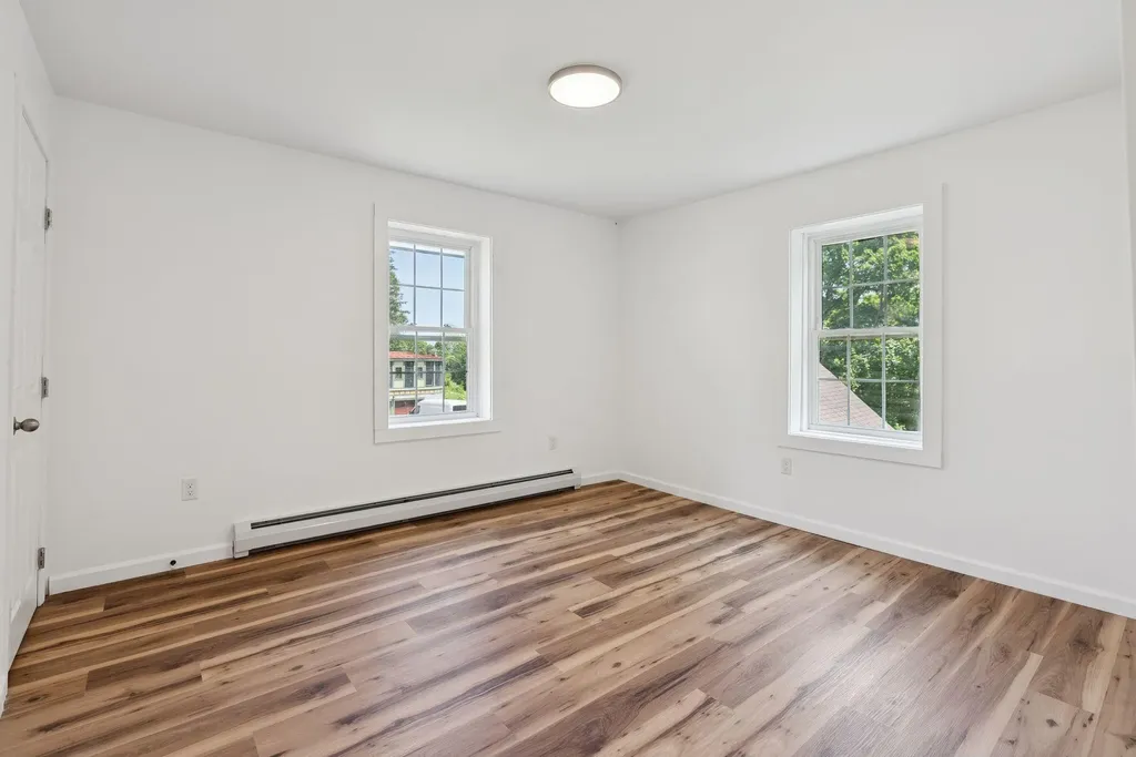 1097 Washington Street Bath ME 04530