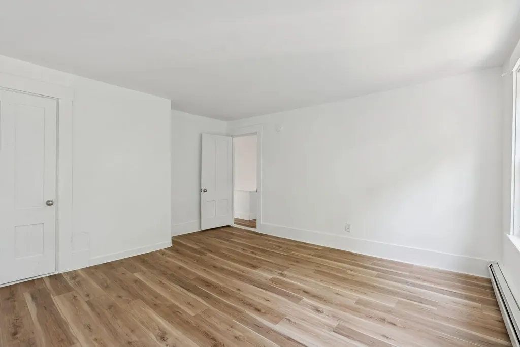 1097 Washington Street Bath ME 04530
