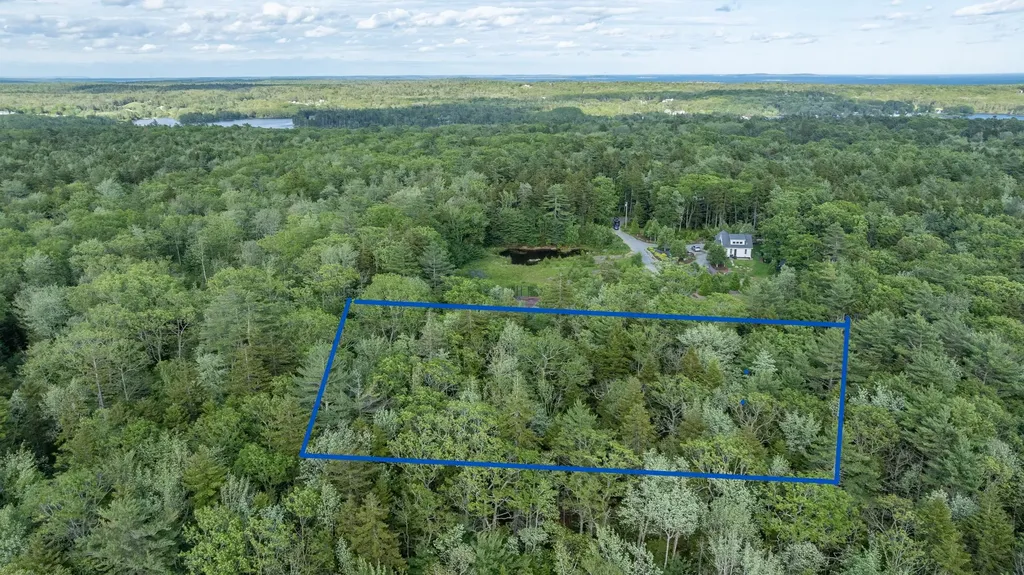 50 Bunchberry Lane Bristol ME 04554