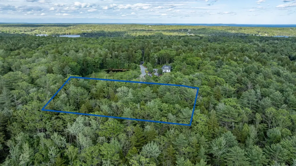 50 Bunchberry Lane Bristol ME 04554