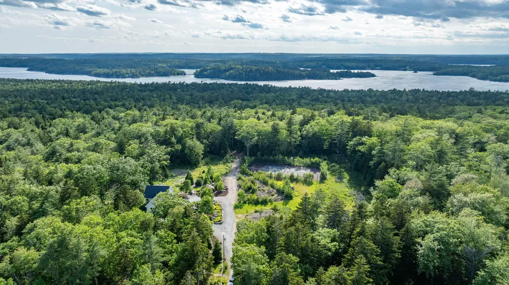 50 Bunchberry Lane Bristol ME 04554