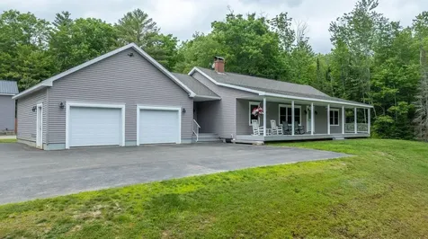 125 Carver Road E Monmouth ME 04259