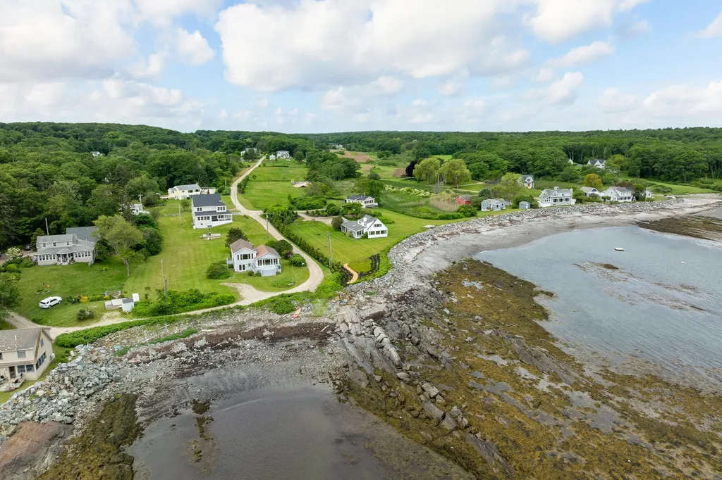 23 Peabbles Cove Road Cape Elizabeth ME 04107