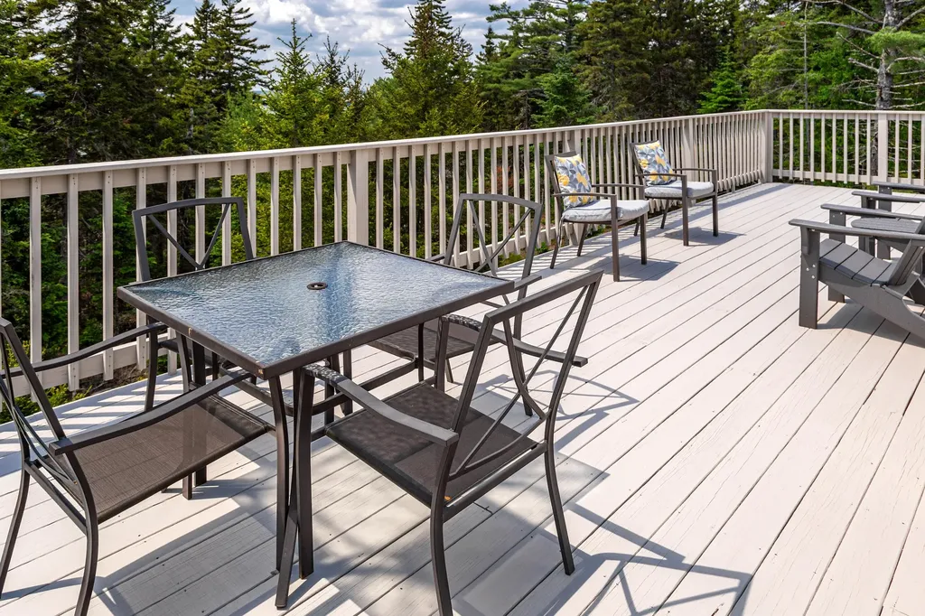 379 Bay View Drive Bar Harbor ME 04609