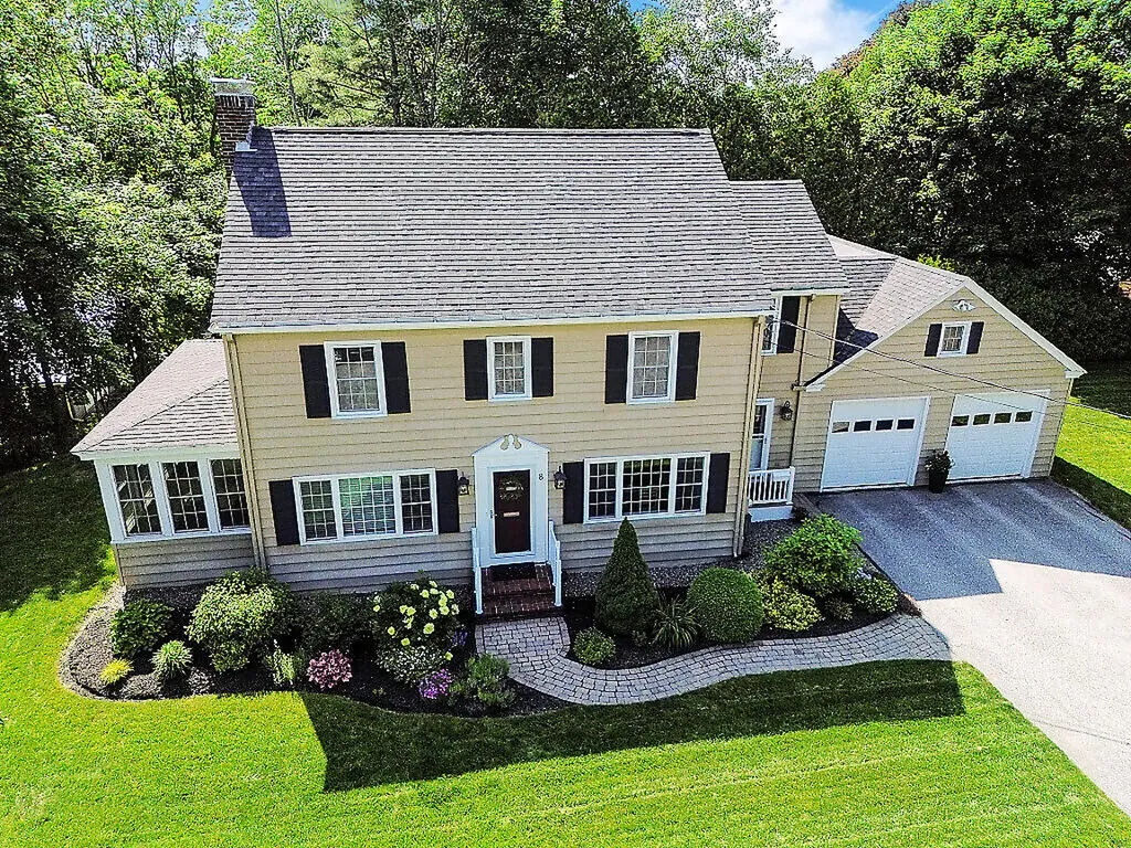 8 Kling Street Augusta ME 04330