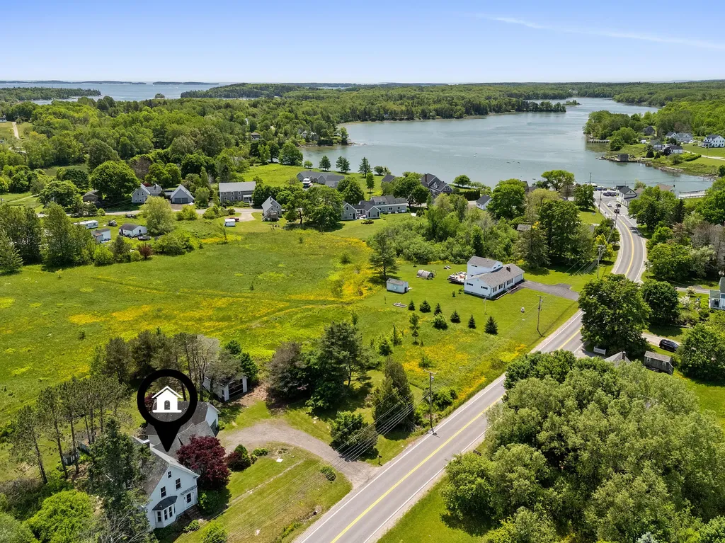 39 Elm Street South Thomaston ME 04858