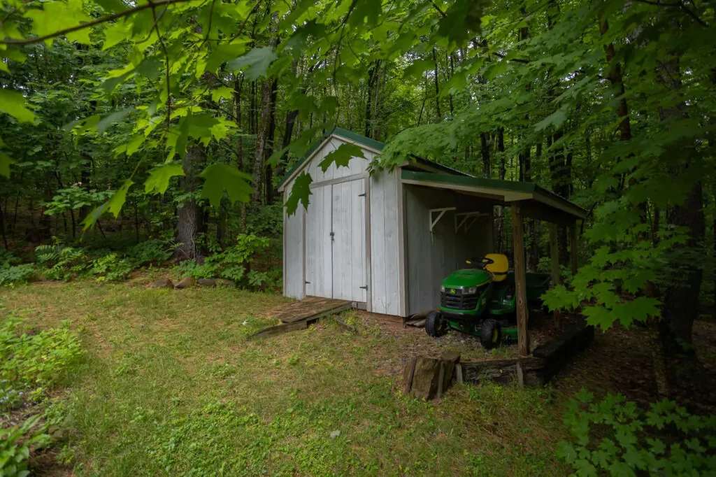 3 Fenderson Hill N Wilton ME 04294