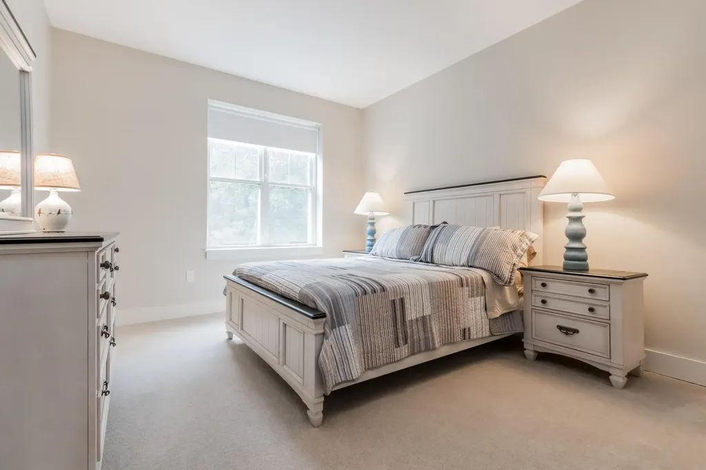 75 Mcauley Way Portland ME 04103